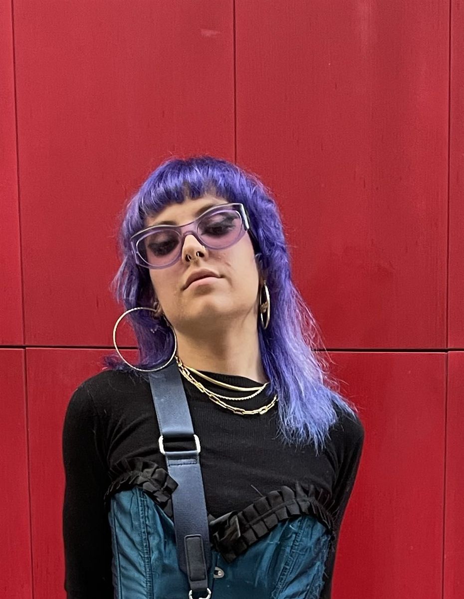 Corte con color morado